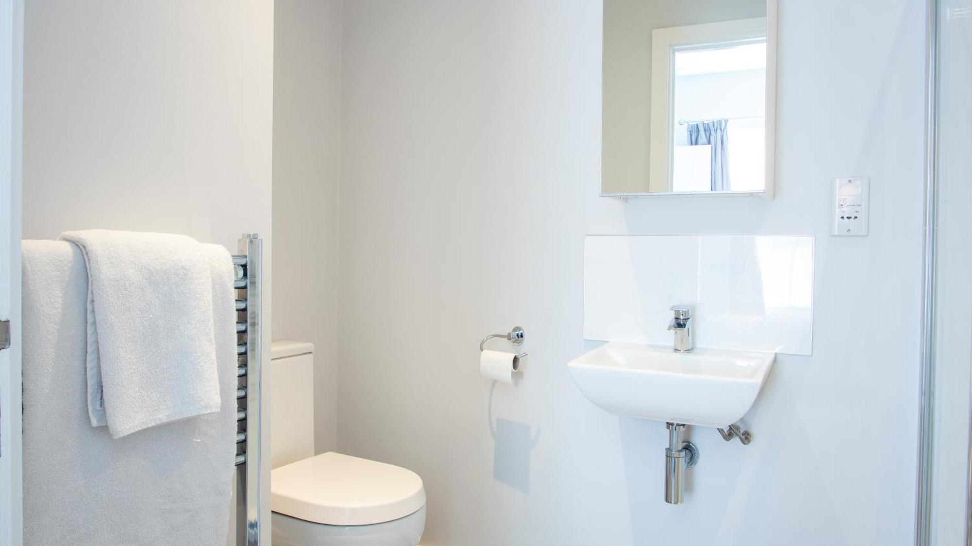 סטרטפורד-אפון-אבון Modern Apartment With Free Parking And Wifi מראה חיצוני תמונה